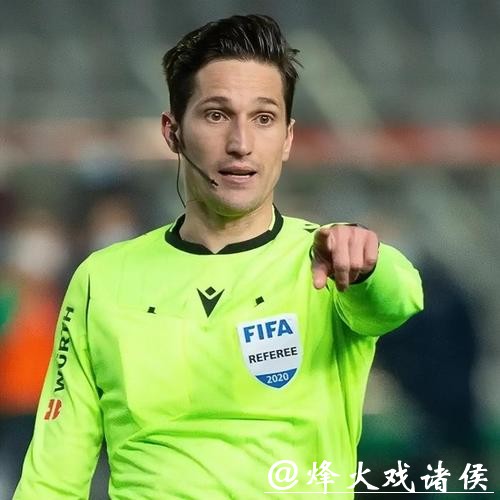 前裁判哈维尔·埃斯特拉达：揭秘西甲裁判年薪30万欧背后的真相